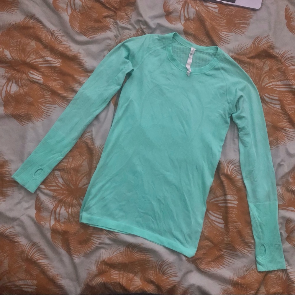 Lululemon mint green swiftly tech ls 6